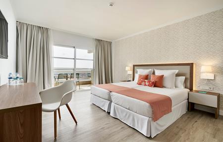 Alua Atlantico Golf Resort slide 3