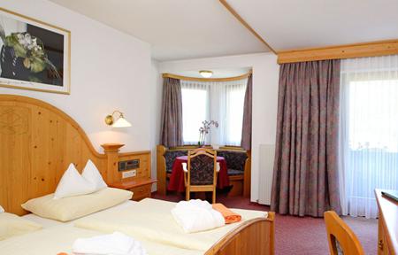 Hotel Garni Santa Barbara slide 2