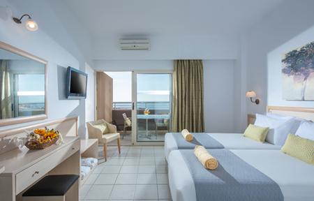 Hotel Blue Bay Resort slide 3