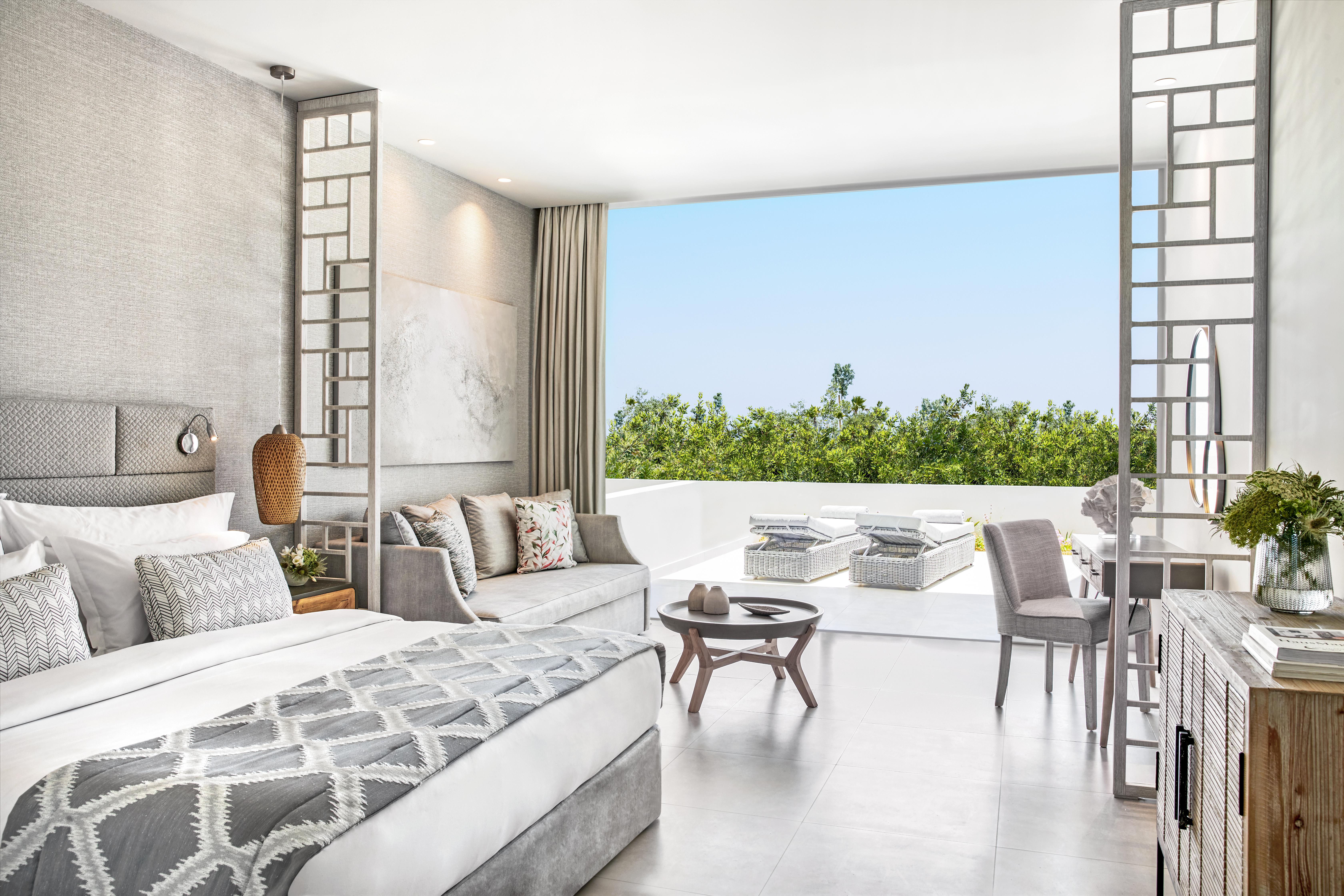 Hotel Ikos Aria slide 3