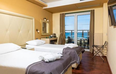 Hotel Grand Park Dubrovnik slide 5