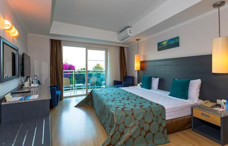 Hotel Sealight Resort slide 3