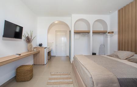 Lisabeth Apartments slide 2