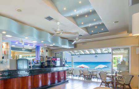 Rossis Beach Hotel slide 5