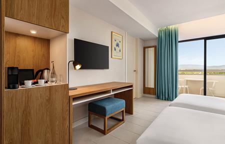 Hotel Wyndham Residences Alvor Beach slide 4