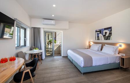 Villaggio Mare Suites slide 3