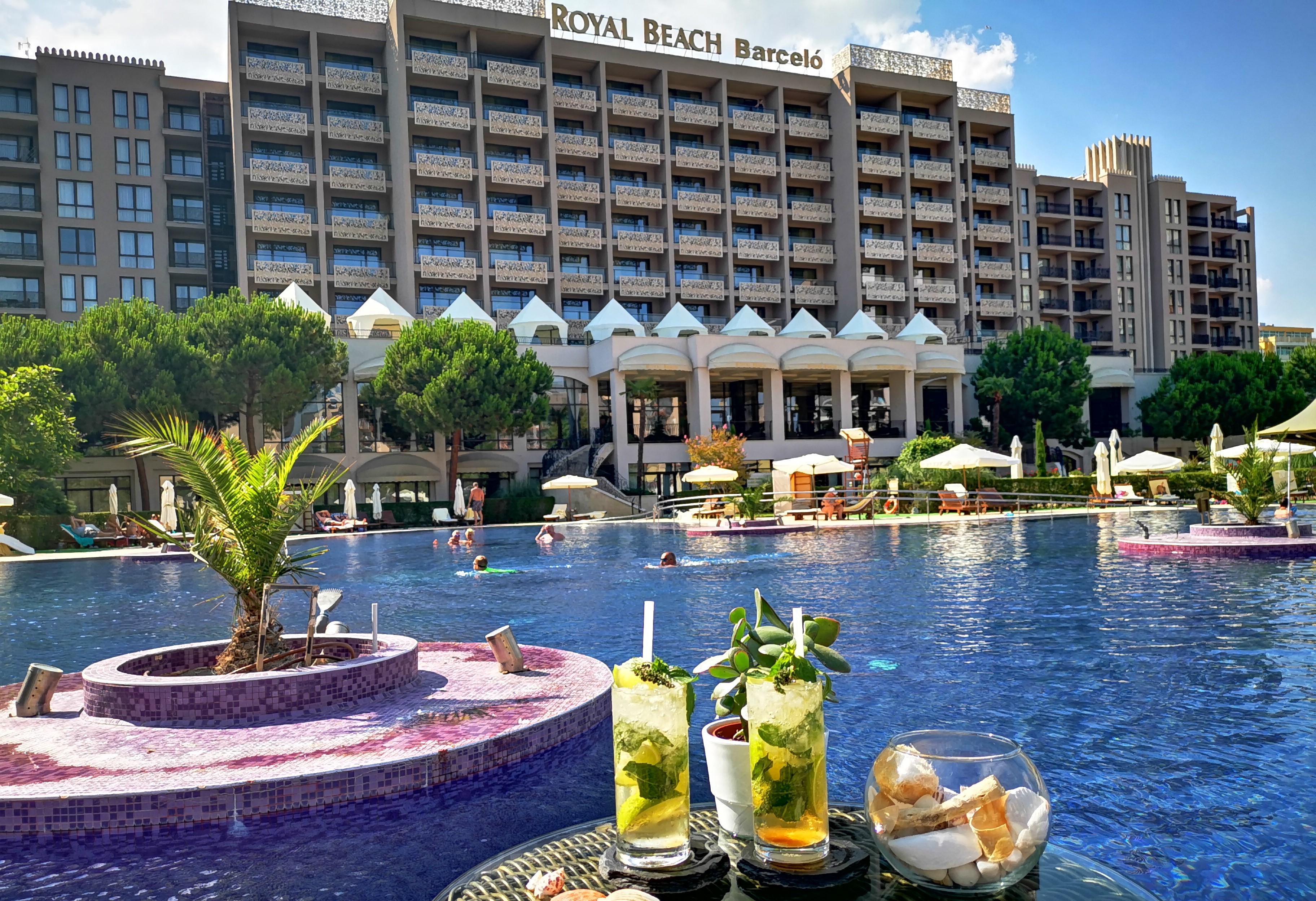 Hotel Barceló Royal Beach slide 5