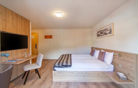 VIU Hotel Villars slide 5