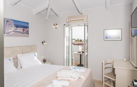 Hotel Denise Beach slide 2