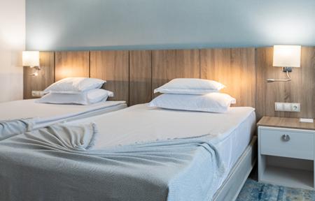 Hotel Sentido Neptun Beach slide 3