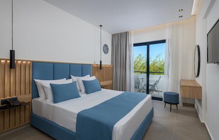 Hotel Blue Sea Holiday Village slide 2