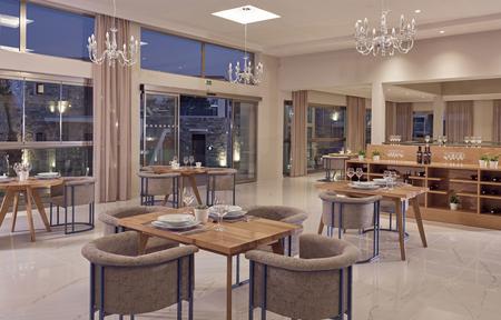 Hotel Golden Sun slide 3