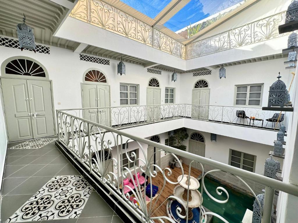 Riad Arrahma  slide 2