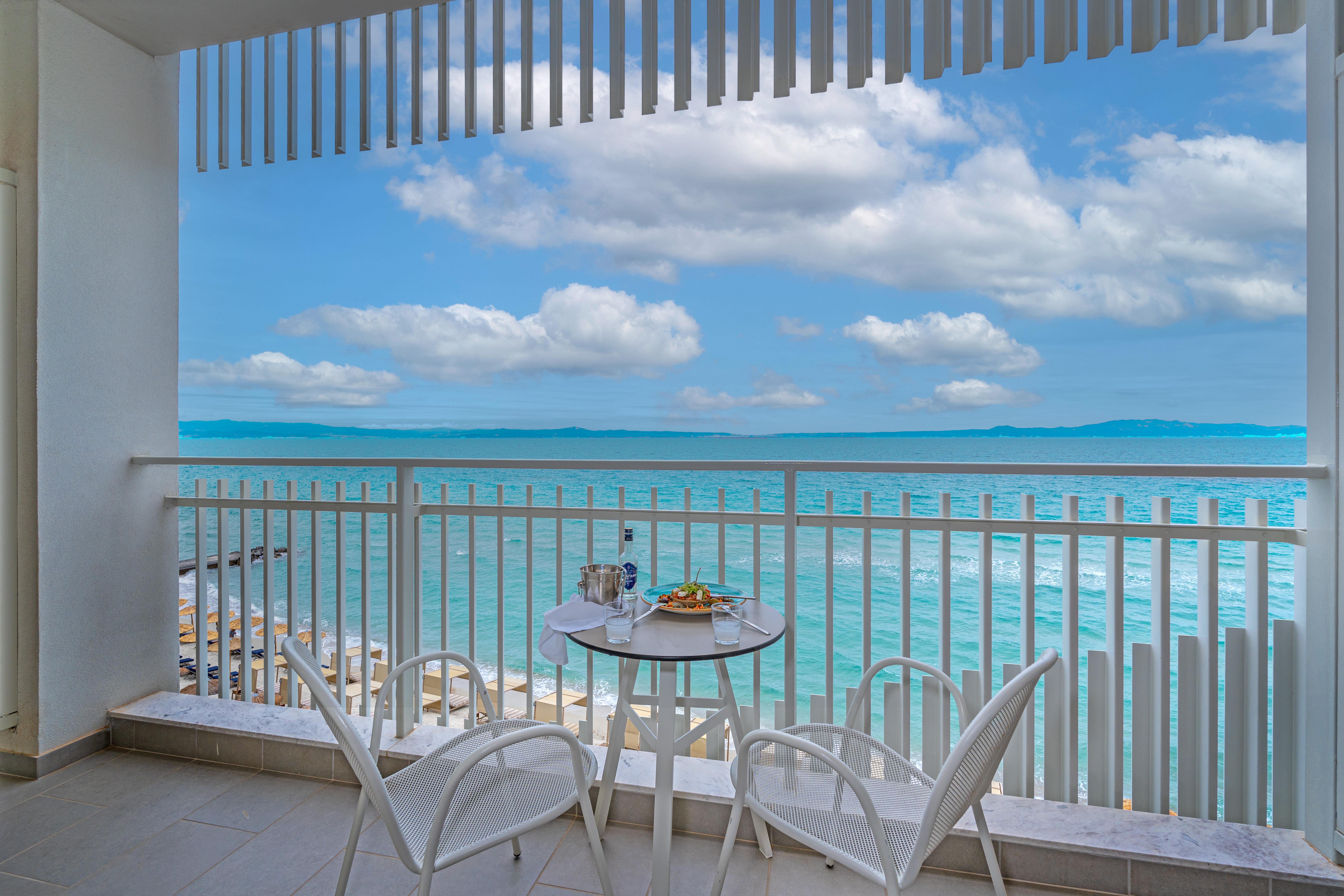 Ammon Zeus Hotel slide 4