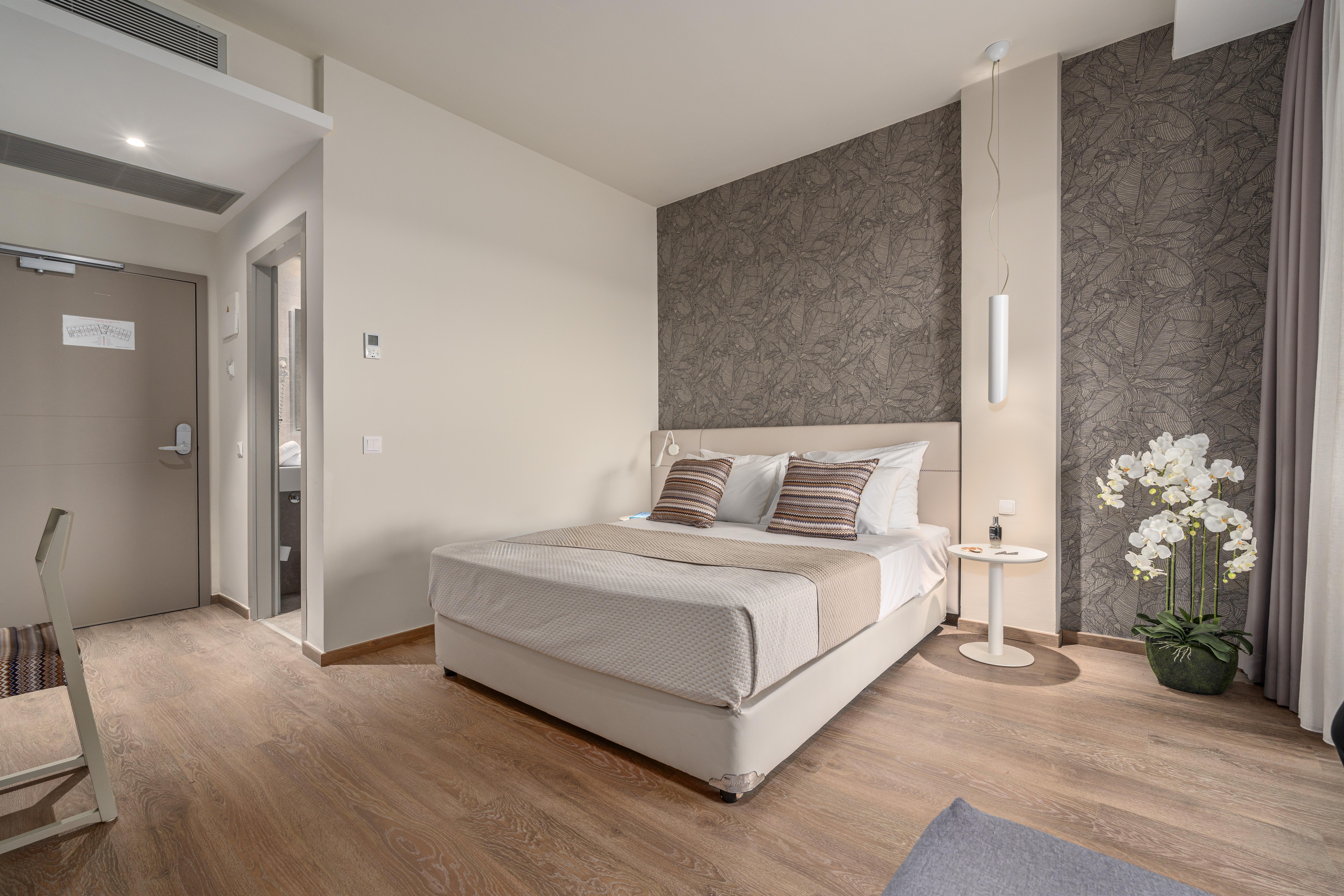 Ammon Zeus Hotel slide 3