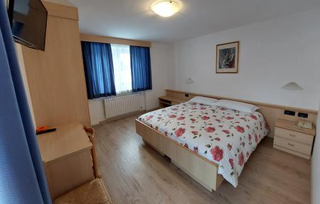 Hotel Fiordaliso slide 2