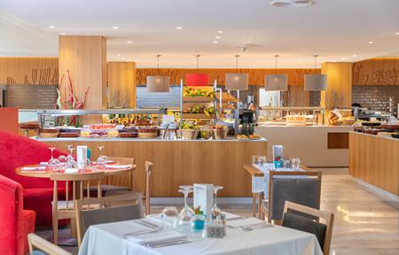 Hotel JS Sol de Alcudia slide 3