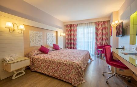 Hotel Sunmelia Beach slide 4