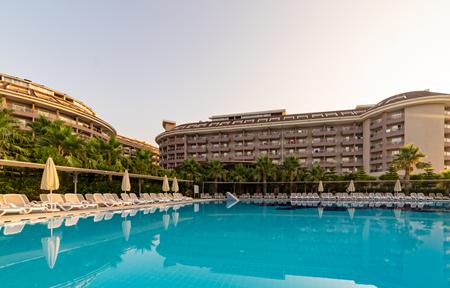 Hotel Sunmelia Beach slide 2