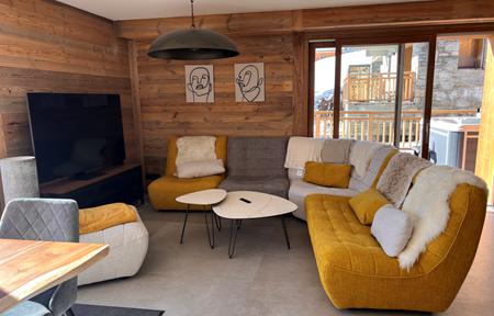 Chalet Skiopied slide 2