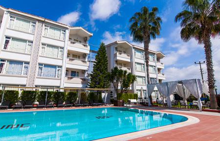 Lejlighedshotel New Garden Luna Side