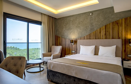 MARIL BEACH & SPA slide 2