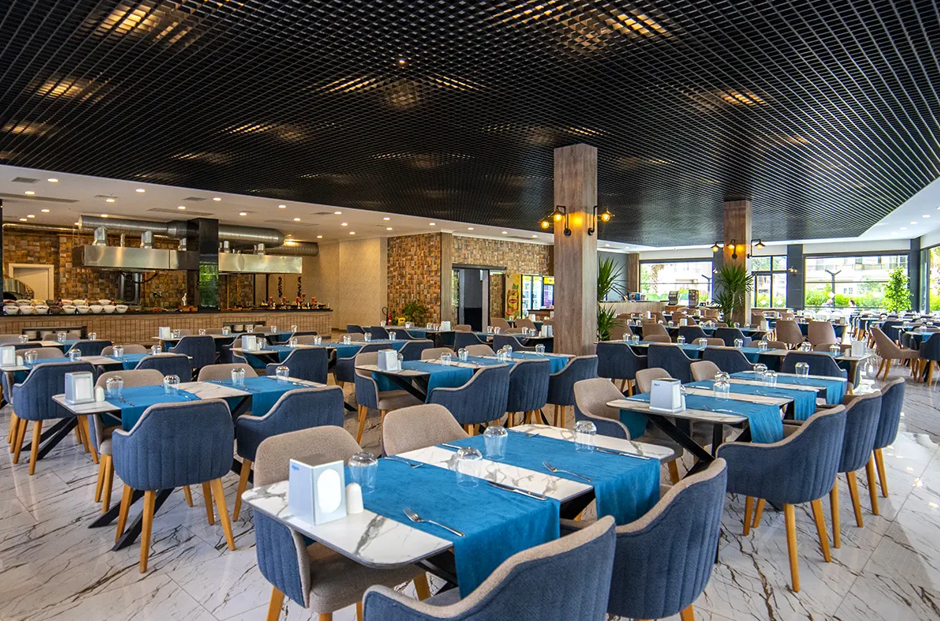 MARIL BEACH & SPA slide 4