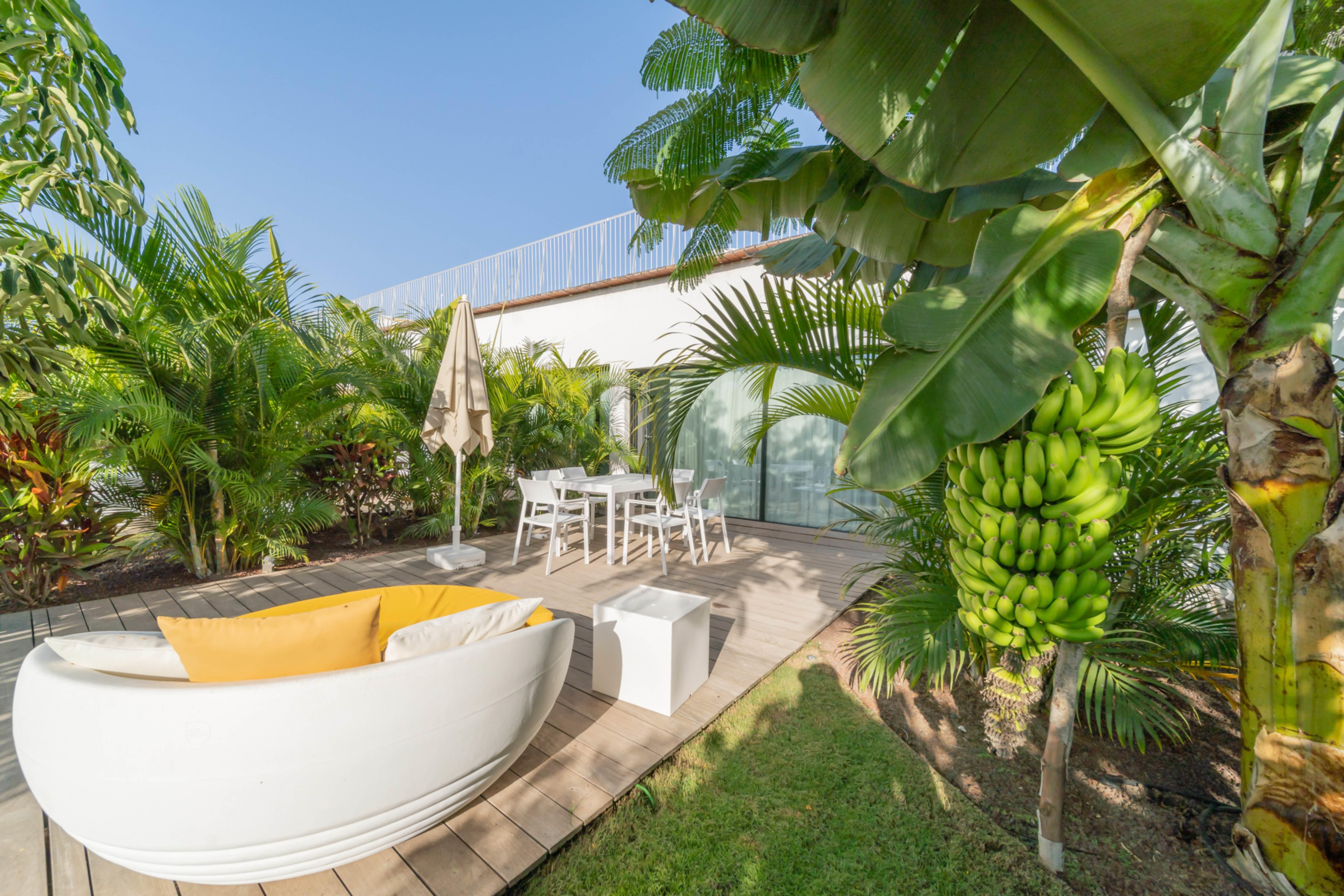 Resort Cordial Santa Águeda & Perchel Beach Club slide 3