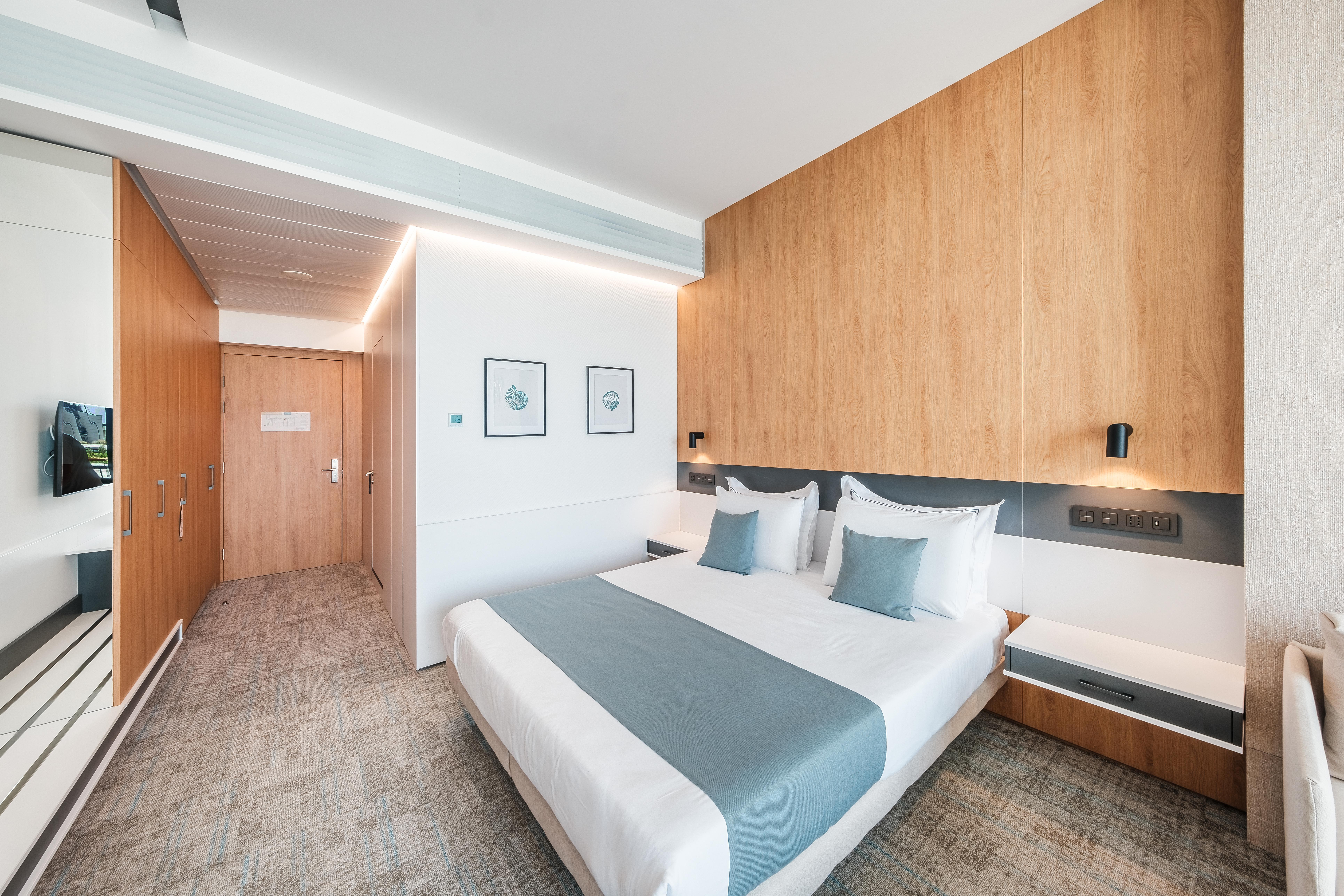 Voya Beach Resort slide 3