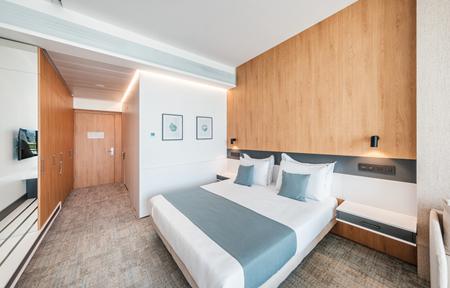 Voya Beach Resort slide 3