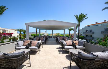 Selini Suites & Waterpark slide 4