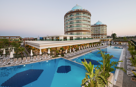 Hotel Dream World Aqua slide 1