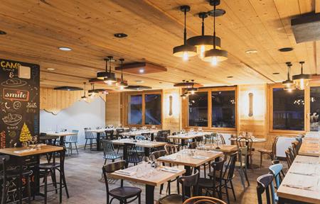 Base Camp Lodge Les Deux Alpes slide 3