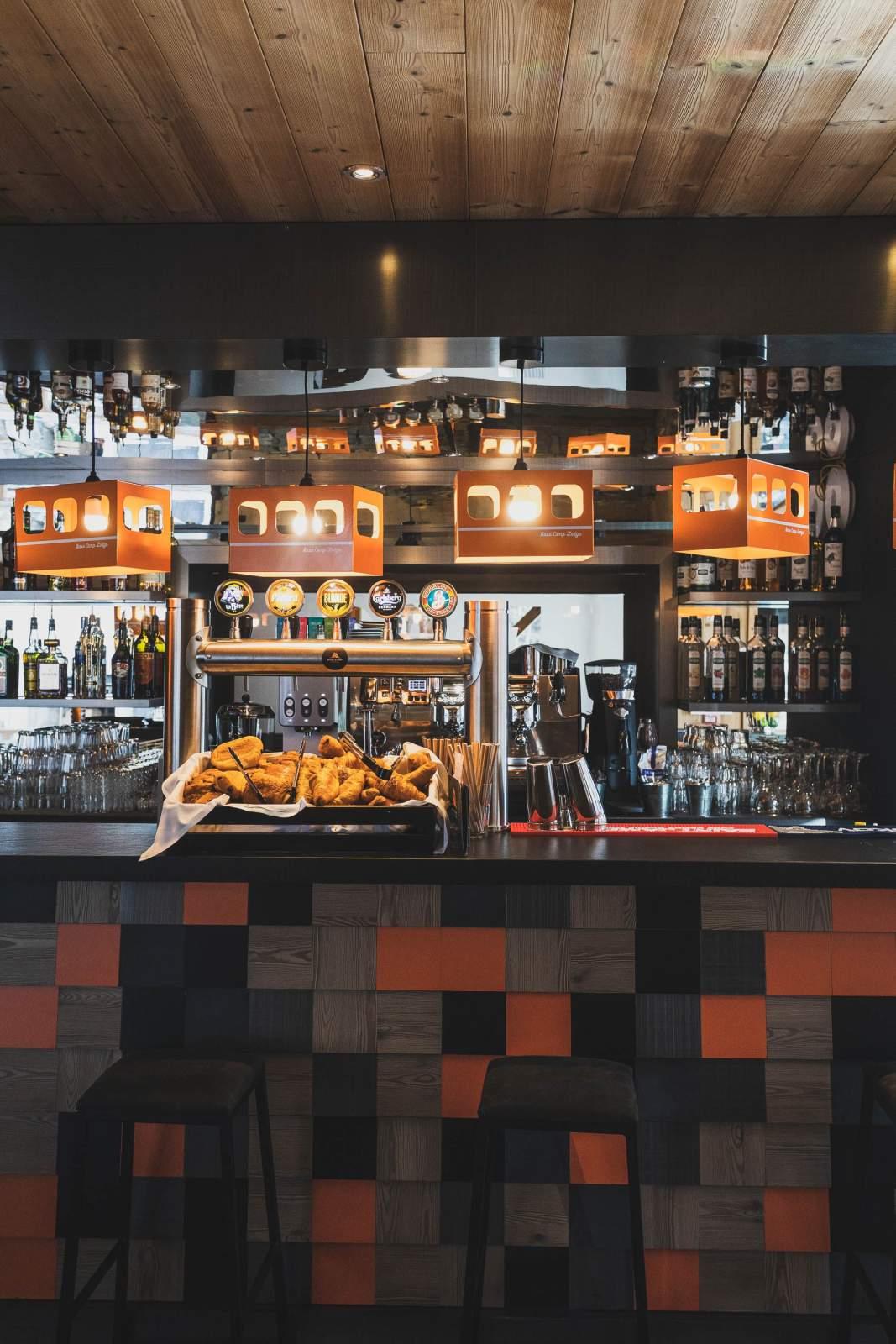 Base Camp Lodge Les Deux Alpes  slide 4