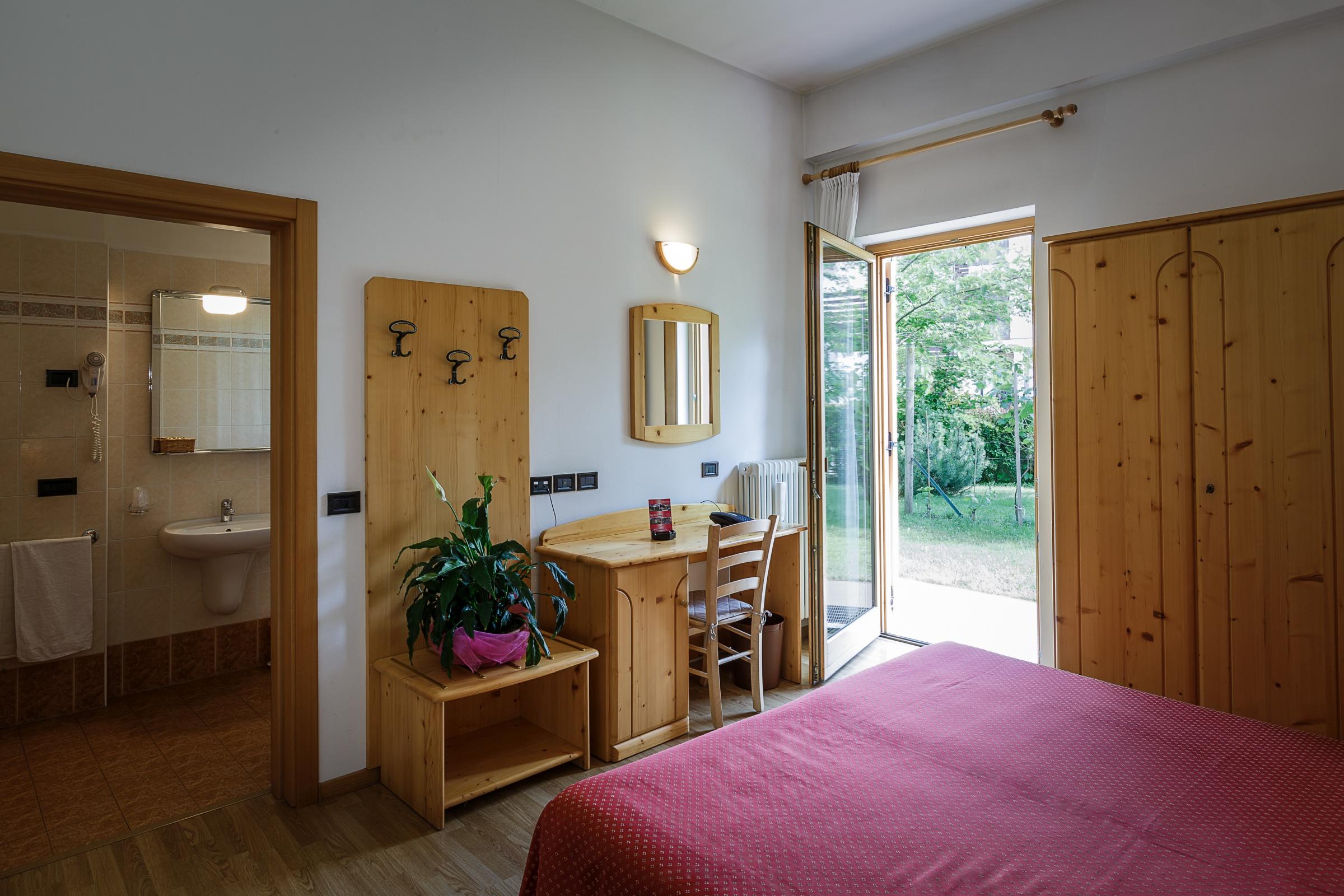 La Locanda Park Hotel Residence Bed & Breakfast slide 3