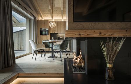 BRUGGER Aparthotel  slide 3