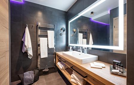 Hotel Adapura slide 4