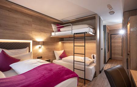 Hotel Adapura slide 3