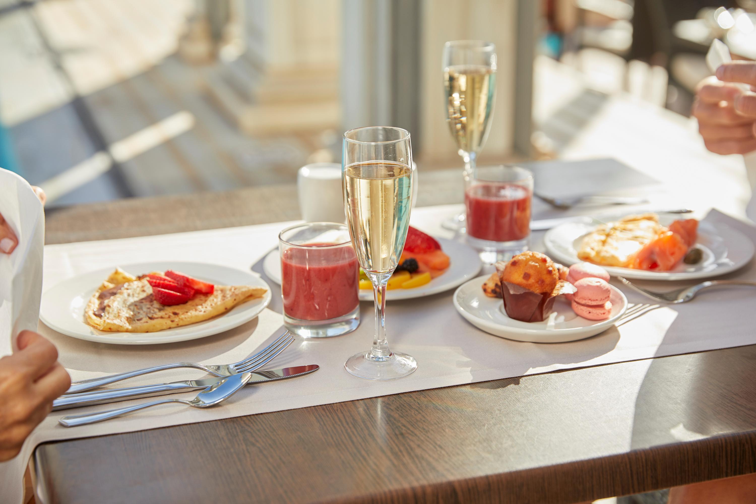 Hotel Cleopatra Palace slide 4