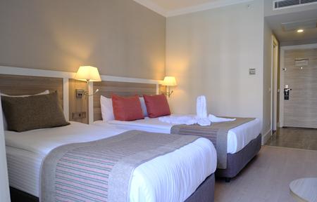 Hotel Port River & Spa slide 3