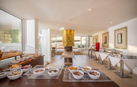 Hotel Kitro Beach slide 4