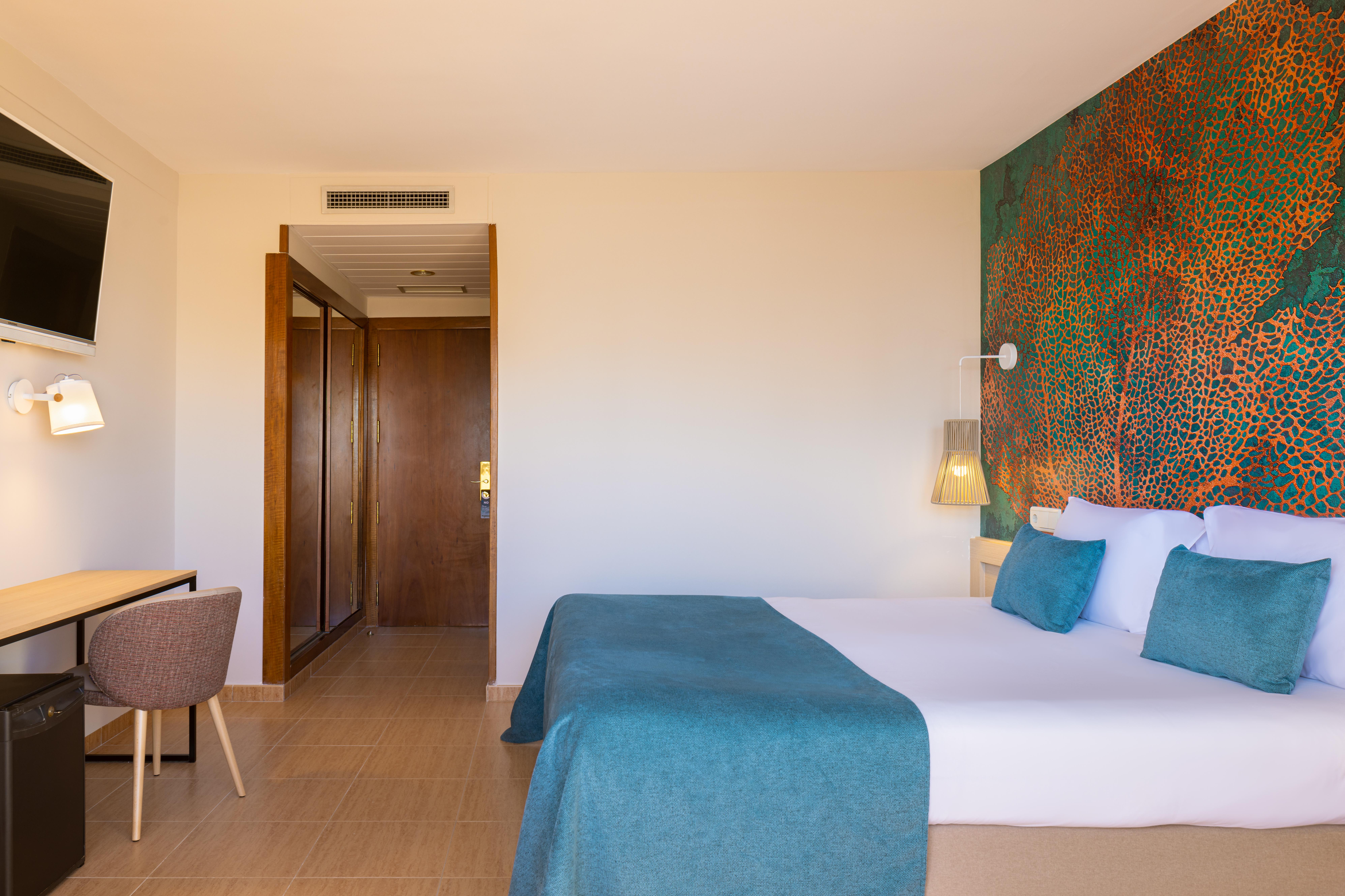 Hotel htop Amaika slide 4