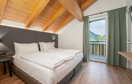 Elements Resort Zell am See slide 2