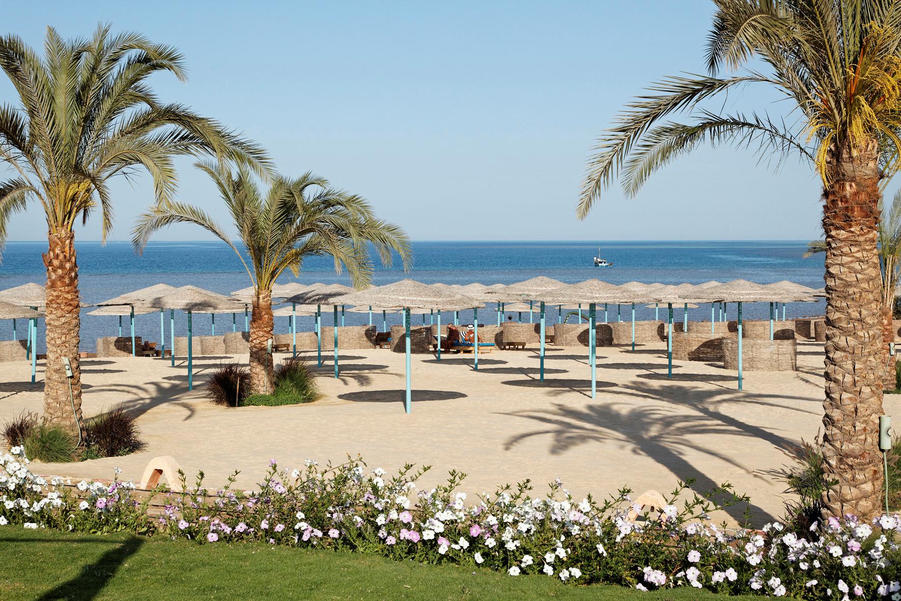 Three Corners Sunny Beach Resort slide 2