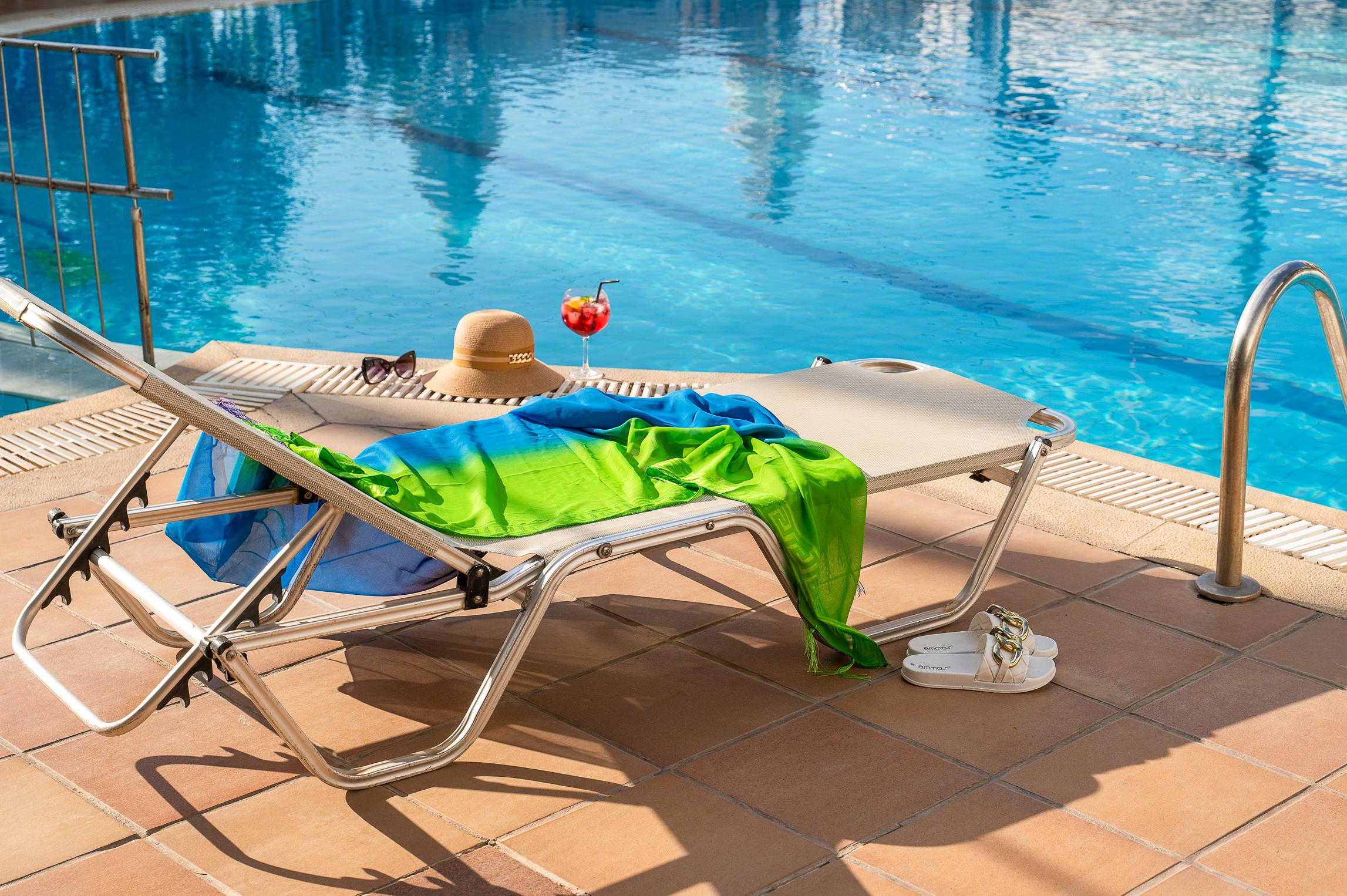 Ariadne Apartments slide 2