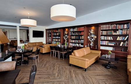 Hotel Winterberg Resort slide 3