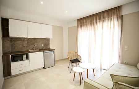 Kipos Suites slide 4