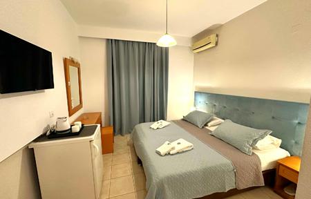 Castro Hotel slide 2