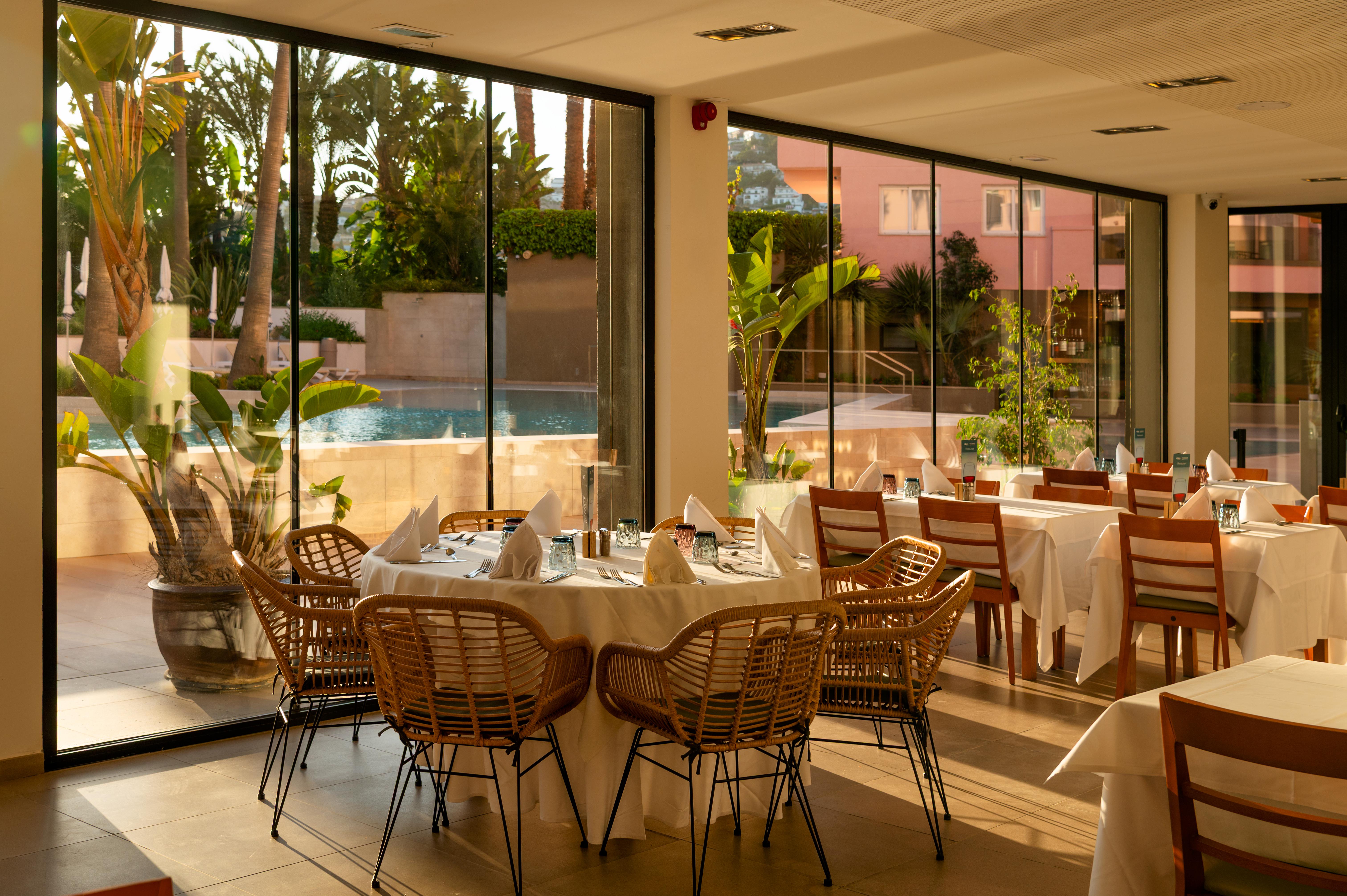 AQUA Hotel The Breeze - Voksenhotel slide 2