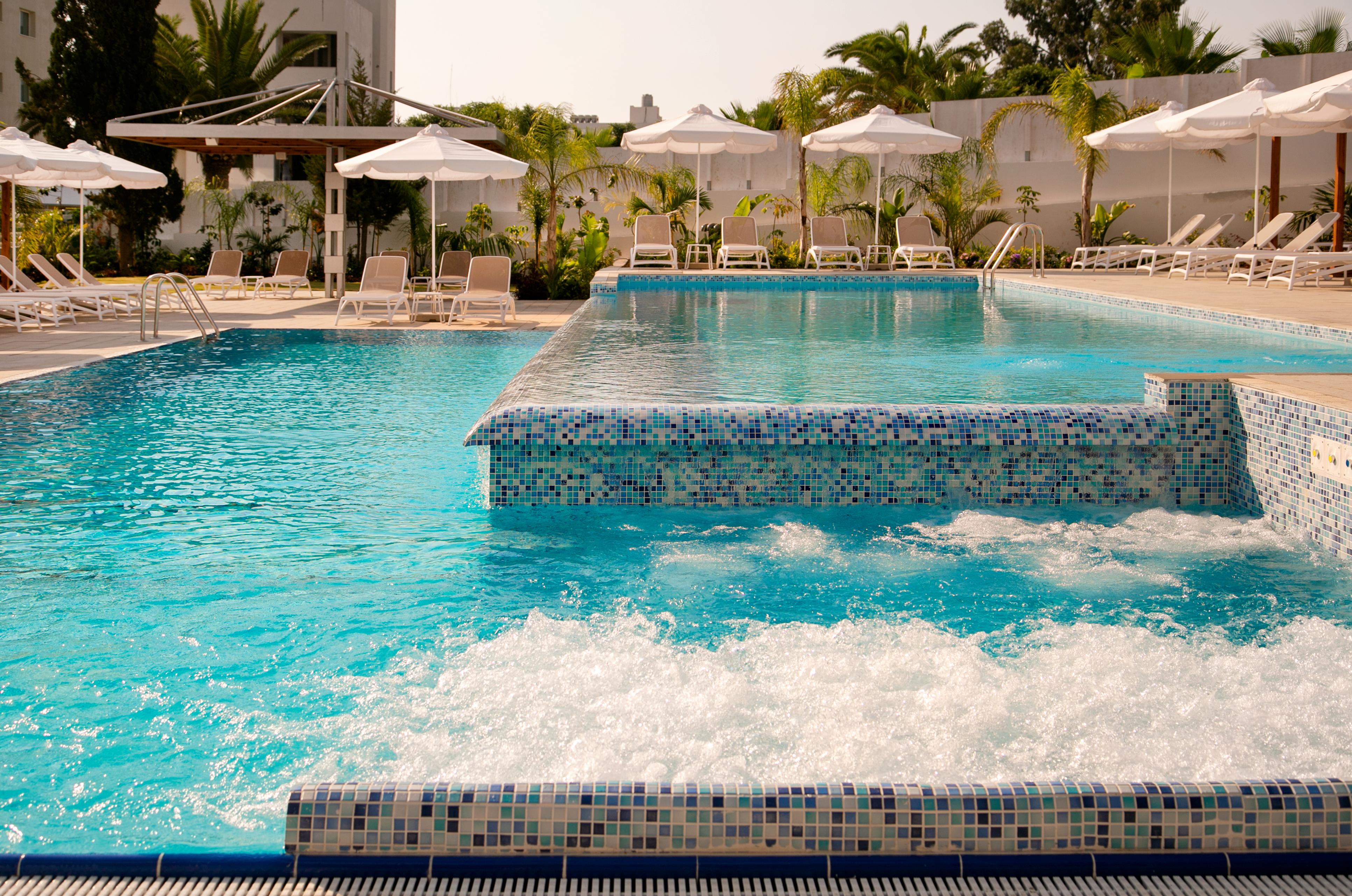 Vangelis Hotel & Suites slide 2